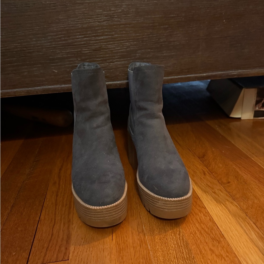 Women's Suede Ankle Boots - Gray